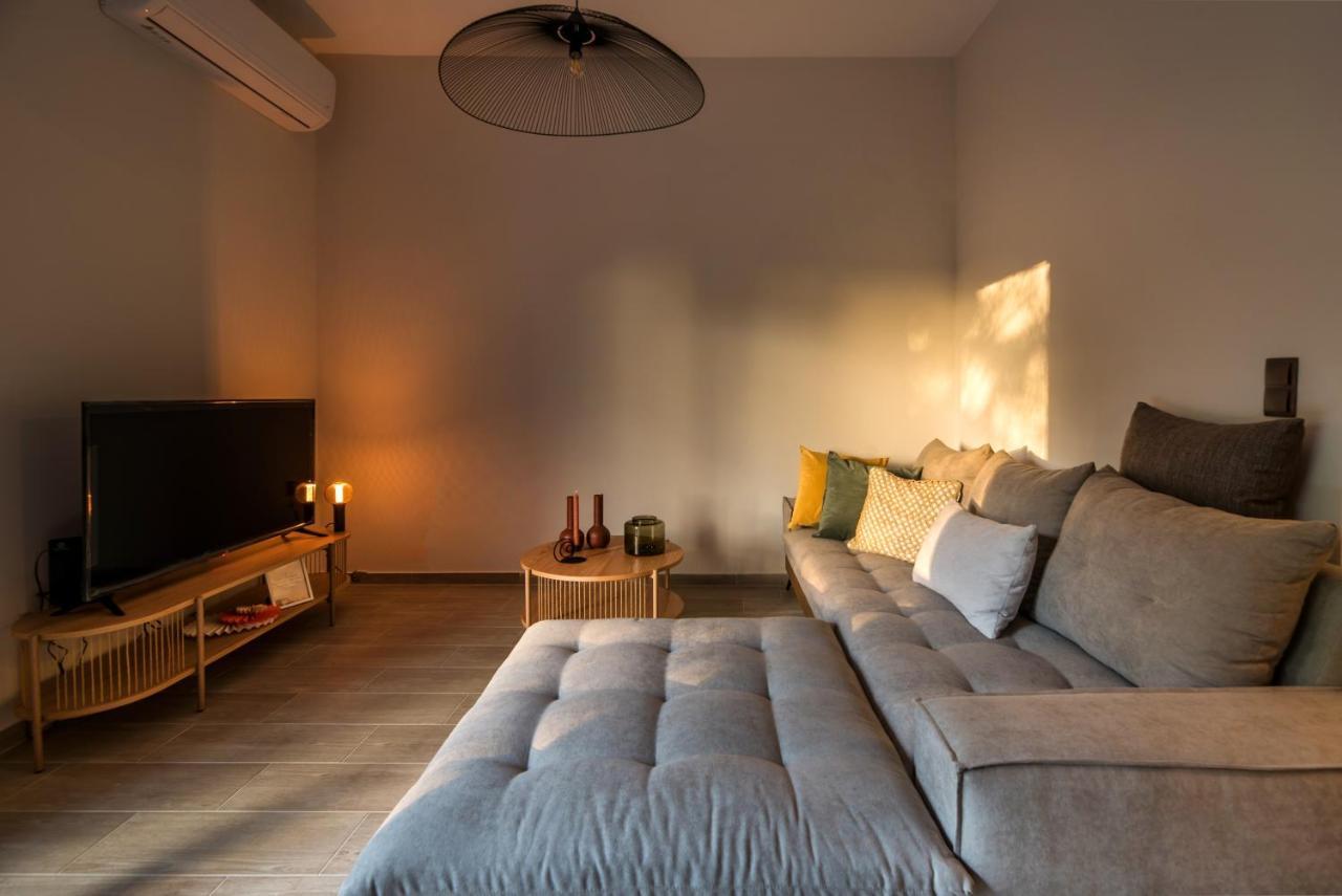 Eleusis Suites Α Exteriér fotografie
